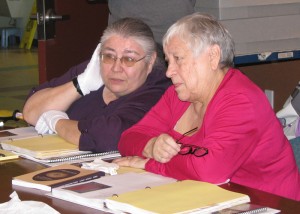 When members of the Elders’ Advisory Council take part in our research trips, it expands our understandings of the various collections. Judy Bernard Julian travelled to the National Museum of American Indian in Washington, DC, in the spring of 2011, and in the winter of 2012, Murdena Marshall visited the Canadian Museum of History in Gatineau, PQ.