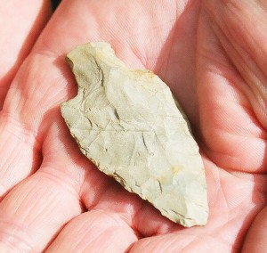 This point was found recently by a Mi’kmaw hunter in the MacMillan Flowage area of Cape Breton. Image courtesy of Clifford Paul, Unama’ki Institute of Natural Resources.