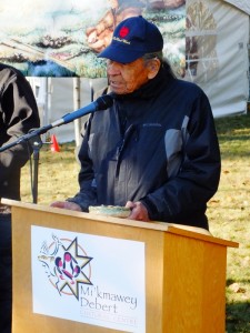 Elder Doug Knockwood offers a prayer during the opening remarks. Image courtesy of Adam Gould, Tripartite Forum.